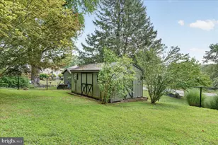 209 N Lake Dr, Downingtown, PA 19335 - Photo 26