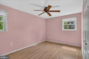 209 N Lake Dr, Downingtown, PA 19335 - Photo 12
