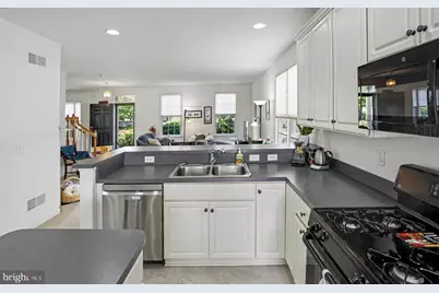 338 Carlisle Drive, Avondale, PA 19311 - Photo 6
