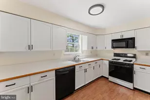 808 Reading Ct, West Chester, PA 19380 - Photo 8