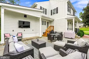 716 Clovelly Ln, Devon, PA 19333 - Photo 6