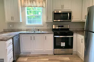 111 Azalea Cir, Honey Brook, PA 19344 - Photo 6