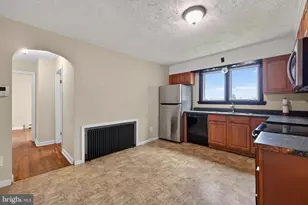 813 Montgomery Ave, Phoenixville, PA 19460 - Photo 6