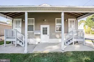 237 Franklin, Phoenixville, PA 19460 - Photo 2