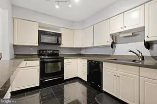 120 Summit House, West Chester, PA 19382 - Photo 8