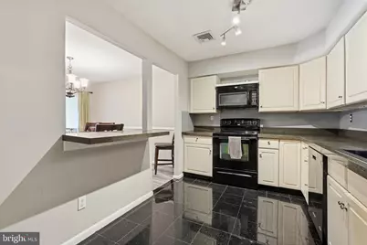 120 Summit House #120, West Chester, PA 19382 - Photo 32