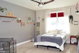 136 Bridge St, Phoenixville, PA 19460 - Photo 12