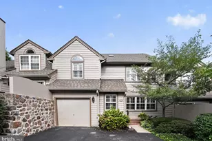 25 Manchester Ct, Berwyn, PA 19312 - Photo 1