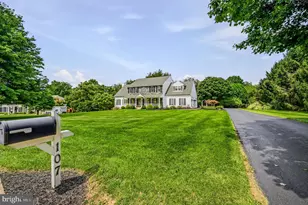 107 Stonegate Dr, Landenberg, PA 19350 - Photo 2