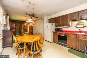 102 Garnet Ln, Coatesville, PA 19320 - Photo 16
