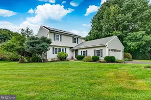 11 Main Lin Dr, Coatesville, PA 19320 - Photo 2