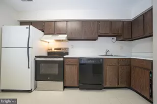 424 Summit House, West Chester, PA 19382 - Photo 4
