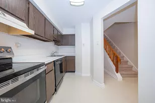 424 Summit House, West Chester, PA 19382 - Photo 6