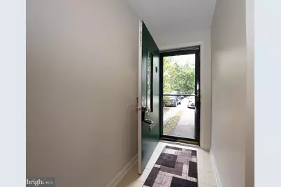 424 Summit House #424, West Chester, PA 19382 - Photo 2