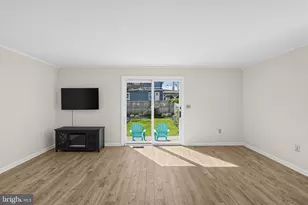 16 Oak St, Phoenixville, PA 19460 - Photo 6