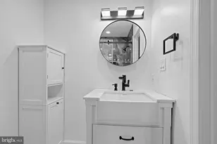 16 Oak St, Phoenixville, PA 19460 - Photo 14