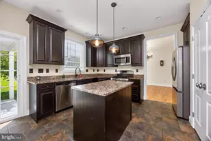 16 Michael Ct, Coatesville, PA 19320 - Photo 4