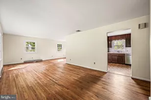 195 Pine Dr, Phoenixville, PA 19460 - Photo 4