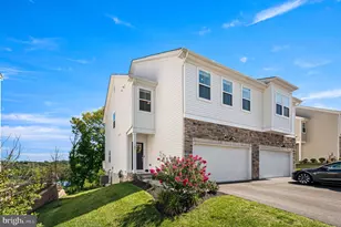 851 Pecan Rd, Spring City, PA 19475 - Photo 2