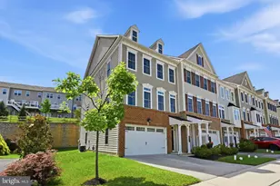 801 Stonecliffe Rd, Malvern, PA 19355 - Photo 2