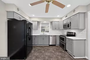 1700 Newmarket Ct, West Chester, PA 19382 - Photo 6