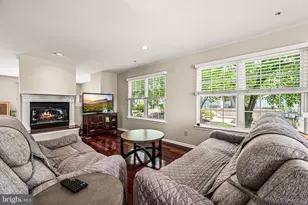 342 Huntington Ct, West Chester, PA 19380 - Photo 2