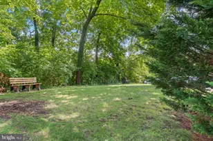 305 Paoli Woods Dr, Paoli, PA 19301 - Photo 34