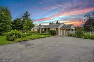 2084 Dutton Mill Rd, Newtown Square, PA 19073 - Photo 2