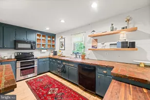 2 Ebelhare Rd, Pottstown, PA 19465 - Photo 16