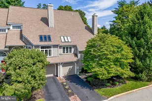 14 Wellfleet Ln, Chesterbrook, PA 19087 - Photo 2