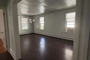 35 S Park Ave, Coatesville, PA 19320 - Photo 4