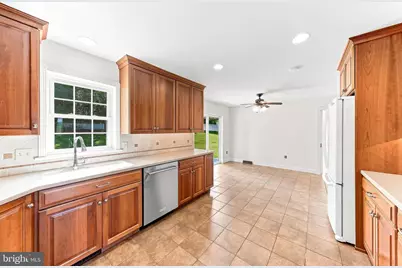 225 W Woodview Rd, West Grove, PA 19390 - Photo 14