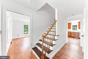 225 W Woodview Rd, West Grove, PA 19390 - Photo 4
