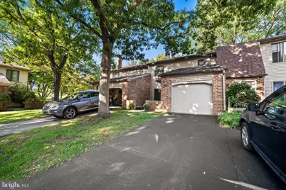 402 Danor Court, Chesterbrook, PA 19087 - Photo 2