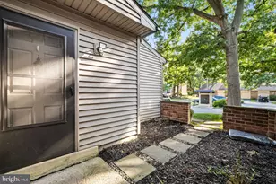 402 Danor Ct, Chesterbrook, PA 19087 - Photo 4