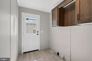 215 Washington Ave, Coatesville, PA 19320 - Photo 16