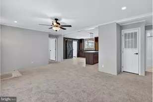 215 Washington Ave, Coatesville, PA 19320 - Photo 10