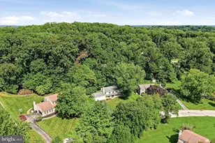 23 Rose Tree Dr, Downingtown, PA 19335 - Photo 2