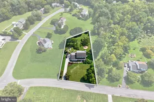 140 Freedom Valley Cir, Coatesville, PA 19320 - Photo 2