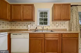 28 Townview Dr, West Grove, PA 19390 - Photo 8