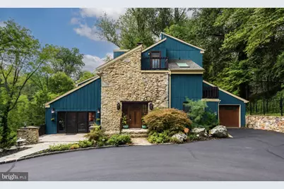 116 Oakwood Lane, Phoenixville, PA 19460 - Photo 1