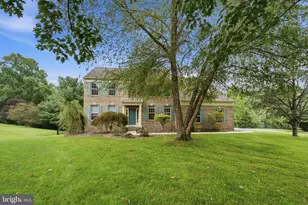 1222 Indian Trail Dr, Downingtown, PA 19335 - Photo 2