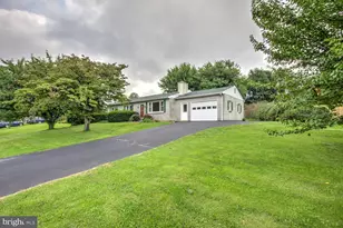 720 Meadow Dr, Honey Brook, PA 19344 - Photo 2