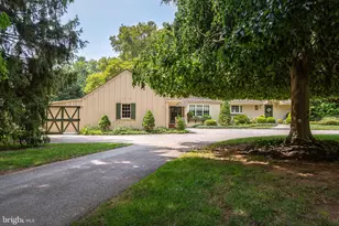672 Clovelly Ln, Devon, PA 19333 - Photo 4