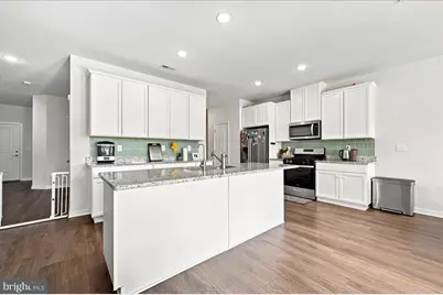 135 Painters Way, Pottstown, PA 19465 - Photo 6