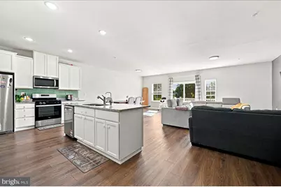135 Painters Way, Pottstown, PA 19465 - Photo 4
