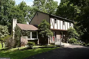 1464 Cornerstone Dr, Pottstown, PA 19465 - Photo 1