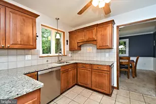 1464 Cornerstone Dr, Pottstown, PA 19465 - Photo 10