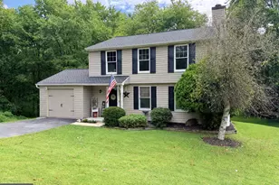 215 Katherine Ln, Coatesville, PA 19320 - Photo 2