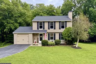 215 Katherine Ln, Coatesville, PA 19320 - Photo 1